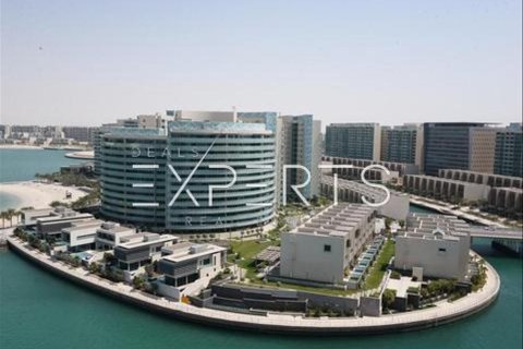 3 dormitorios Apartment en Al Raha Beach, UAE No. 9901 1