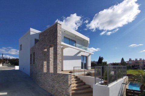 3 bedrooms Villa in Paphos, Cyprus No. 38114 1