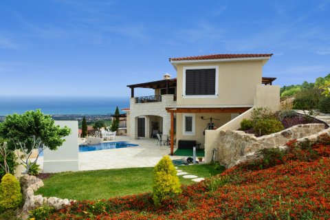 3 bedrooms Villa in Paphos, Cyprus No. 37994 1