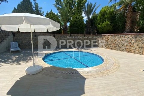 4 rooms Apartment in Tosmur, Turkey No. 14105 6