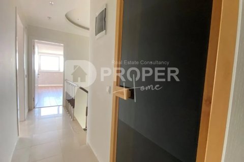 4 rooms Appartement à Tosmur, Turkey No. 14105 17