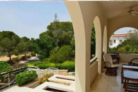 3 bedrooms Villa in Paphos, Cyprus No. 36792 8