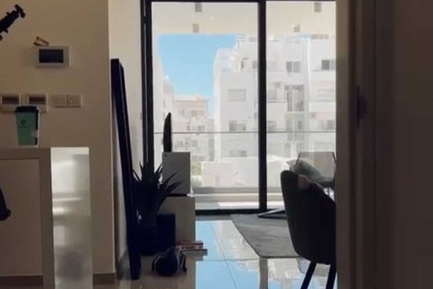 2 bedrooms Apartment in Limassol, Cyprus No. 33758 8