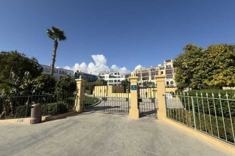 2 dormitorios Apartment en Limassol, Cyprus No. 33084 13