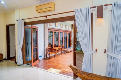 4 bedrooms Villa in Seminyak, Indonesia No. 22986 8