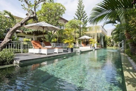 5 bedrooms Villa in Kerobokan, Indonesia No. 22948 1