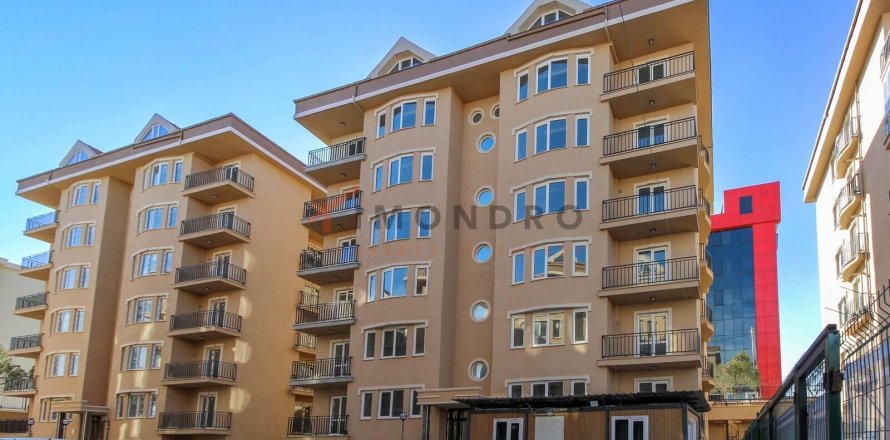 4+1 Apartment en Arnavutkoey, Turkey No. 16922