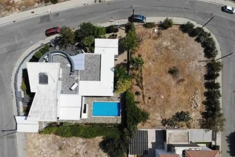 4 bedrooms House in Agios Athanasios, Cyprus No. 31864 7