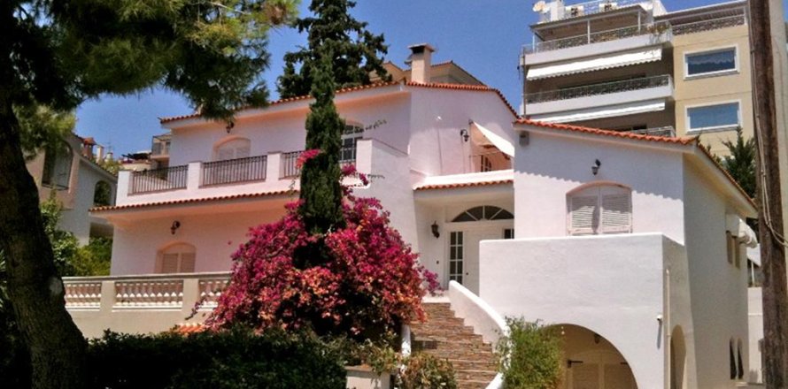 7 bedrooms House in Voula, Greece No. 59686