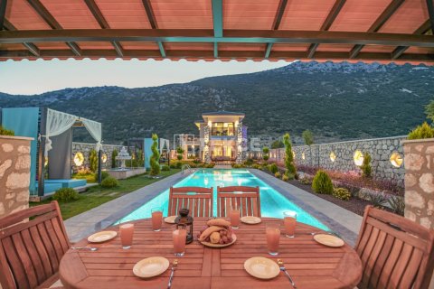 2+1 Villa en Kas, Turkey No. 13185 24