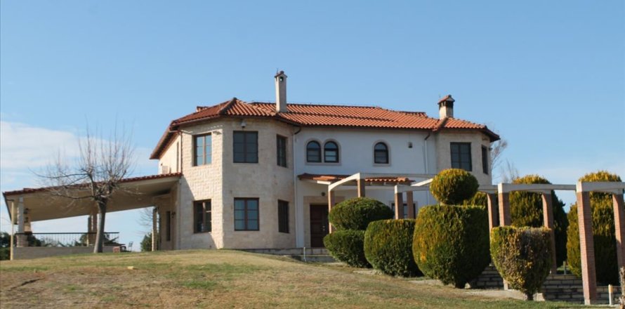 5 bedrooms Villa in Thessaloniki, Greece No. 58396