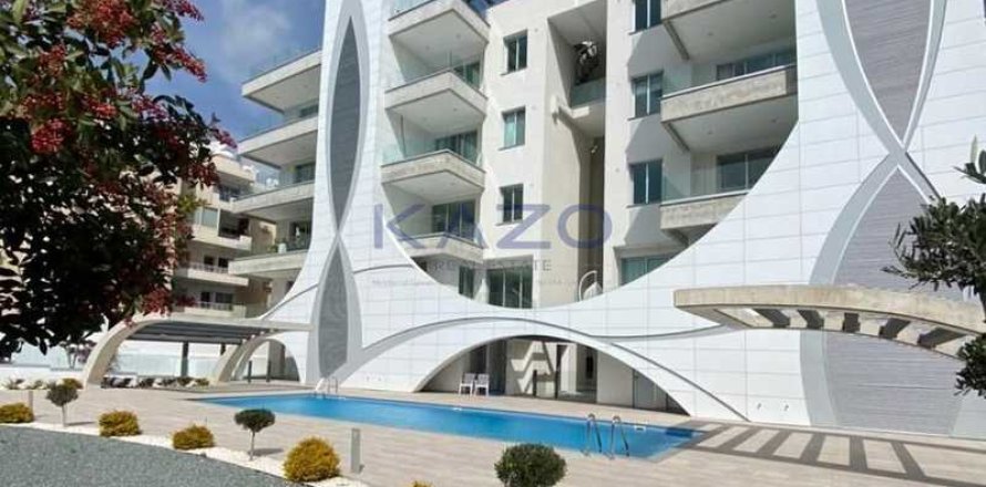 2 dormitorios Apartment en Germasogeia, Cyprus No. 74221