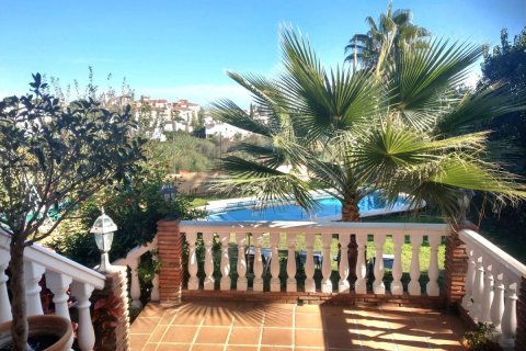 4 bedrooms Villa in Mijas Costa, Spain No. 27563 1