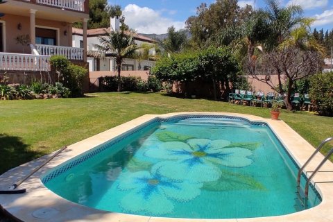 4 bedrooms Villa in Mijas Costa, Spain No. 27563 21