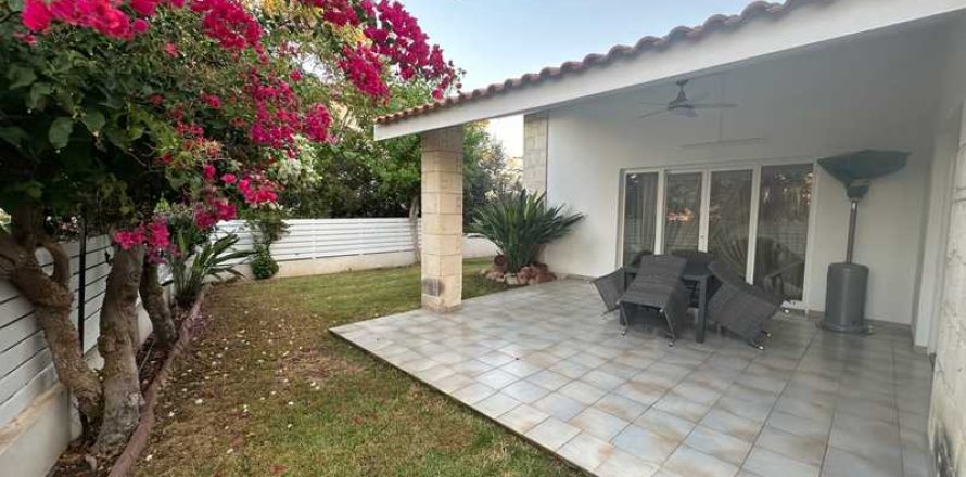 5 dormitorios Villa en Aglantzia, Cyprus No. 62559