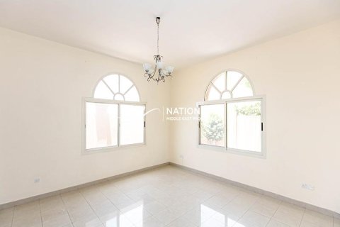 4 bedrooms Villa in Abu Dhabi Gate City, UAE No. 3999 19