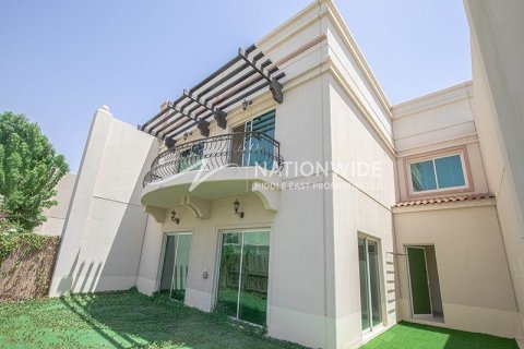 4 bedrooms Villa in Abu Dhabi Gate City, UAE No. 4002 20