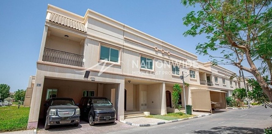 4 chambres Villa à Abu Dhabi Gate City, UAE No. 4002