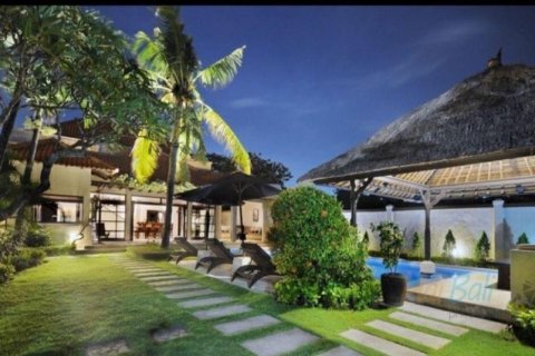 Вилла с 9 спальнями в Seminyak, Индонезия №22866 11