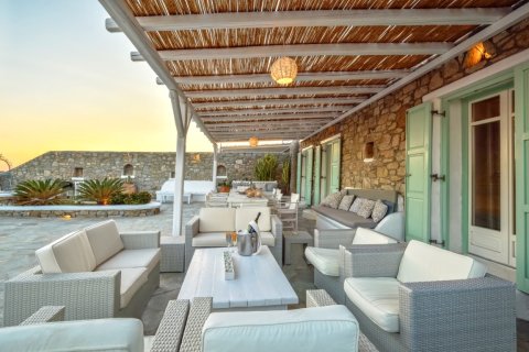 500m² Business in Mykonos, Greece No. 56785 3