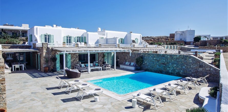 500m² Business in Mykonos, Greece No. 56785