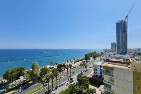 3 bedrooms Apartment in Mouttagiaka, Cyprus No. 76585 2