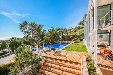 6 dormitorios House en Blanes, Spain No. 25450 15