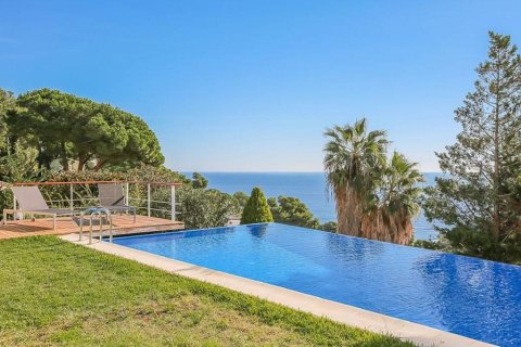 6 bedrooms House in Blanes, Spain No. 25450 14