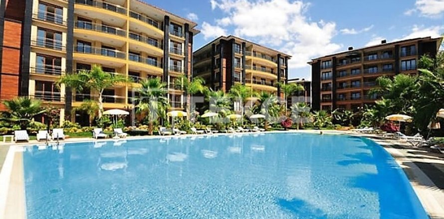 4+1 Apartment in Alanya, Turkey No. 66484