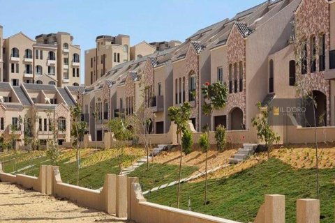 4 bedrooms Townhouse in New Cairo, Egypt No. 39111 1