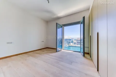 4 bedrooms Apartment in Limassol, Cyprus No. 35158 9