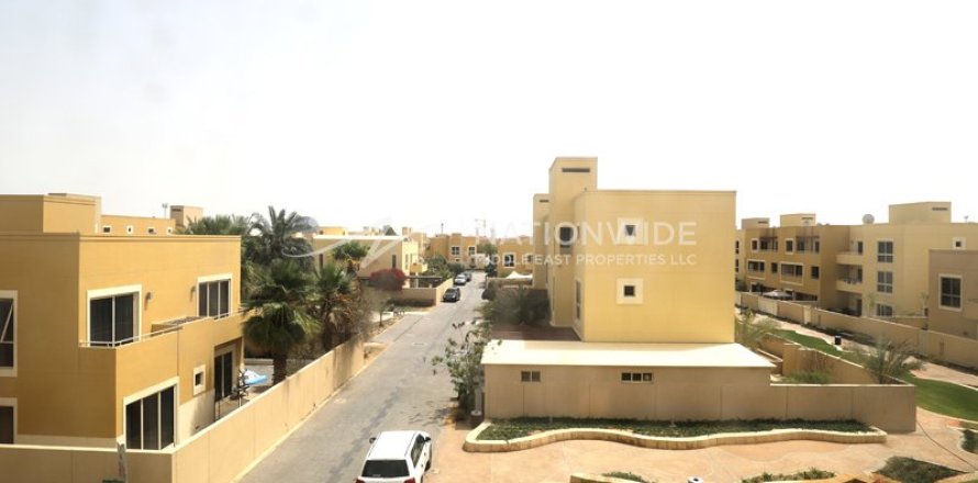 4 bedrooms Townhouse in Al Raha Gardens, UAE No. 4449