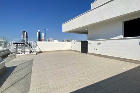 2 dormitorios Penthouse en Germasogeia, Cyprus No. 64012 2