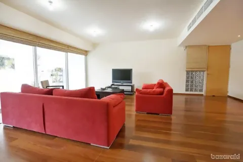 3 bedrooms Apartment in Nicosia, Cyprus No. 41237 4