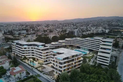 2 dormitorios Apartment en Germasogeia, Cyprus No. 41240 1