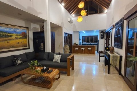 3 bedrooms Villa in Canggu, Indonesia No. 22978 6