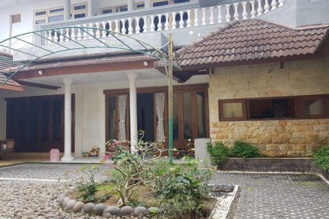 3 dormitorios House en Kuta, Indonesia No. 22939 1