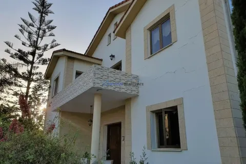 4 bedrooms House in Aradippou, Cyprus No. 40206 2