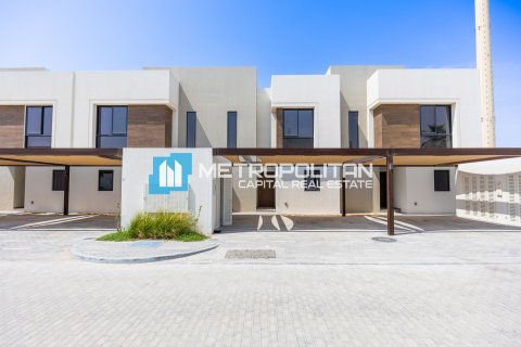 2 bedrooms Townhouse on the Yas Island, UAE No. 10710 1