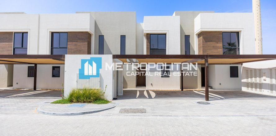 2 bedrooms Townhouse on the Yas Island, UAE No. 10710