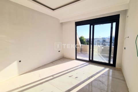 2+1 Apartment in Alanya, Turkey No. 11028 27