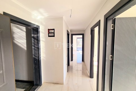 2+1 Apartment in Alanya, Turkey No. 11028 28