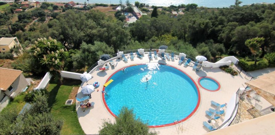 550m² Hotel en Corfu, Greece No. 57916