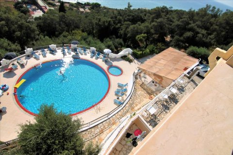 550m² Hotel en Corfu, Greece No. 57916 3