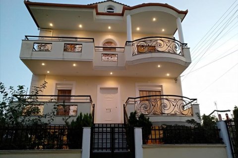 4 bedrooms House in Thessaloniki, Greece No. 57926 1