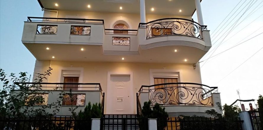 4 bedrooms House in Thessaloniki, Greece No. 57926