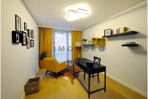 2+1 Apartment in Atasehir, Turkey No. 17854 8