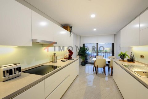 1+1 Apartment en Atasehir, Turkey No. 17853 17