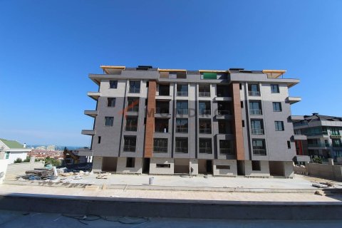 4+1 Apartment in Beylikduezue, Turkey No. 17879 9