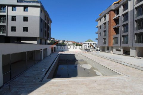 4+1 Apartment in Beylikduezue, Turkey No. 17879 29